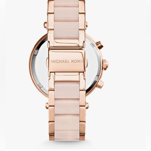 Michael Kors Watch - Picture 3 of 8